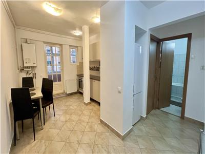 Inchiriez apartament cu 2 camere in TUDOR intre Fortuna si Corina