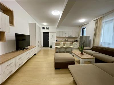 Inchiriez apartament cu 2 camere, bloc nou, in Centru str. Revolutiei