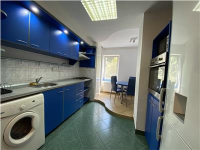 Apartament cu 3 camere de inchiriat, mobilat si utilat in 7 Noiembrie