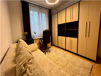 Inchiriez apartament cu 2 camere in Cornisa la doar 3 minute de UMF