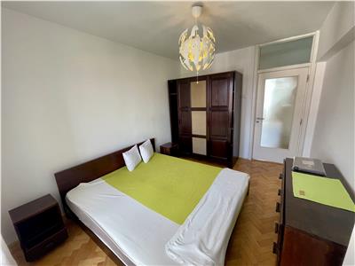 Apartament cu 3 camere de inchiriat in 7 Noiembrie str. Marasti