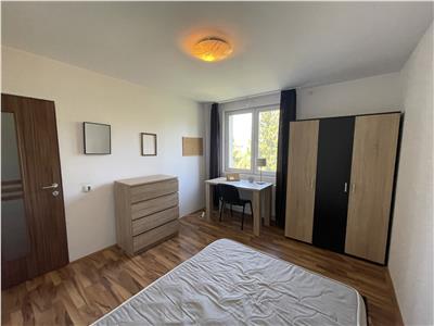 Apartament cu 4 camere de vanzare, pe 2 niveluri, in Cornisa