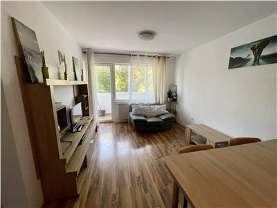 Apartament cu 4 camere de vanzare, pe 2 niveluri, in Cornisa