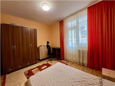 Inchiriez apartament cu 2 decomandat in Cornisa la 2 minute de UMF