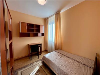 Inchiriez apartament cu 2 decomandat in Cornisa la 2 minute de UMF