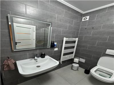 Apartament cu 3 camere, cu loc de parcare, 84 mp, Maurer Residence