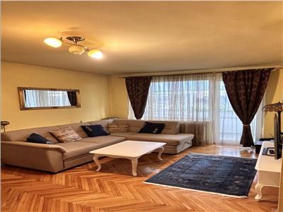 Apartament cu 3 camere mobilat si utilat modern de inchiriat, in Centru